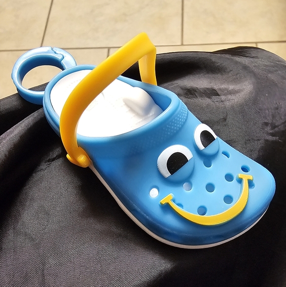 McDonald's Happy Meal 2024 Blue with Yellow Strap Croc Toy New Without Tags - Picture 9 of 10